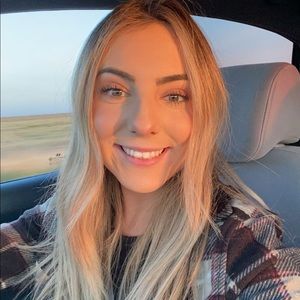 Meet your Posher, Hailey